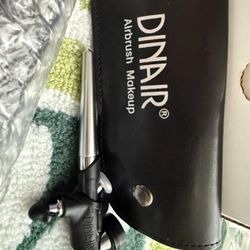 DinAir Airbrush Makeup