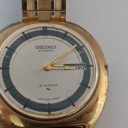 Antique Seiko Watch From 1986 Era  ,If You Are Interested Make Me A Decent Offer 