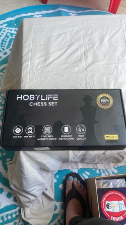 HobyLife chess set wooden magnetic board
