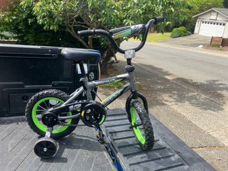 Child Kid Children Bike 12” Wheels With Training Wheels Bicycle Tricycle Trike in Good Condition