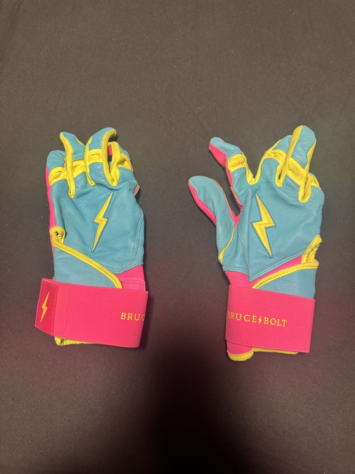 Bruce Bolts Batting Gloves