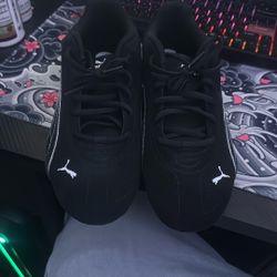 Black & White Puma Speed cats 