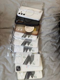 Lot of iPhone/Samsung cases