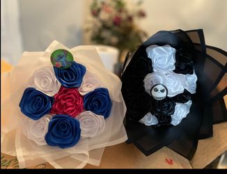 Customize any type of ribbon bouquet (affordable)message me for more Information.