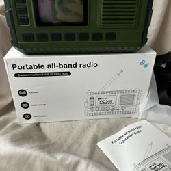 RADIO. PORTABLE.   NUEVO 