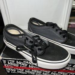 Vans Size Men’s 4/ Women’s 5.5 