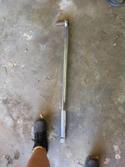 ATD Tools Model 106 Heavy Duty 3/4" Drive Click Torque Wrench (100-600 ft-lb)