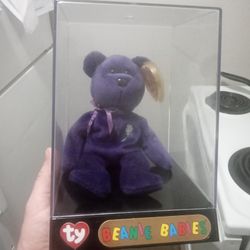 PRINCESS DIANA BEAR (RARE)