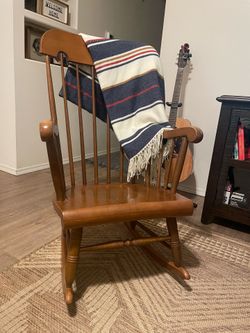 Solid wood rocking chair