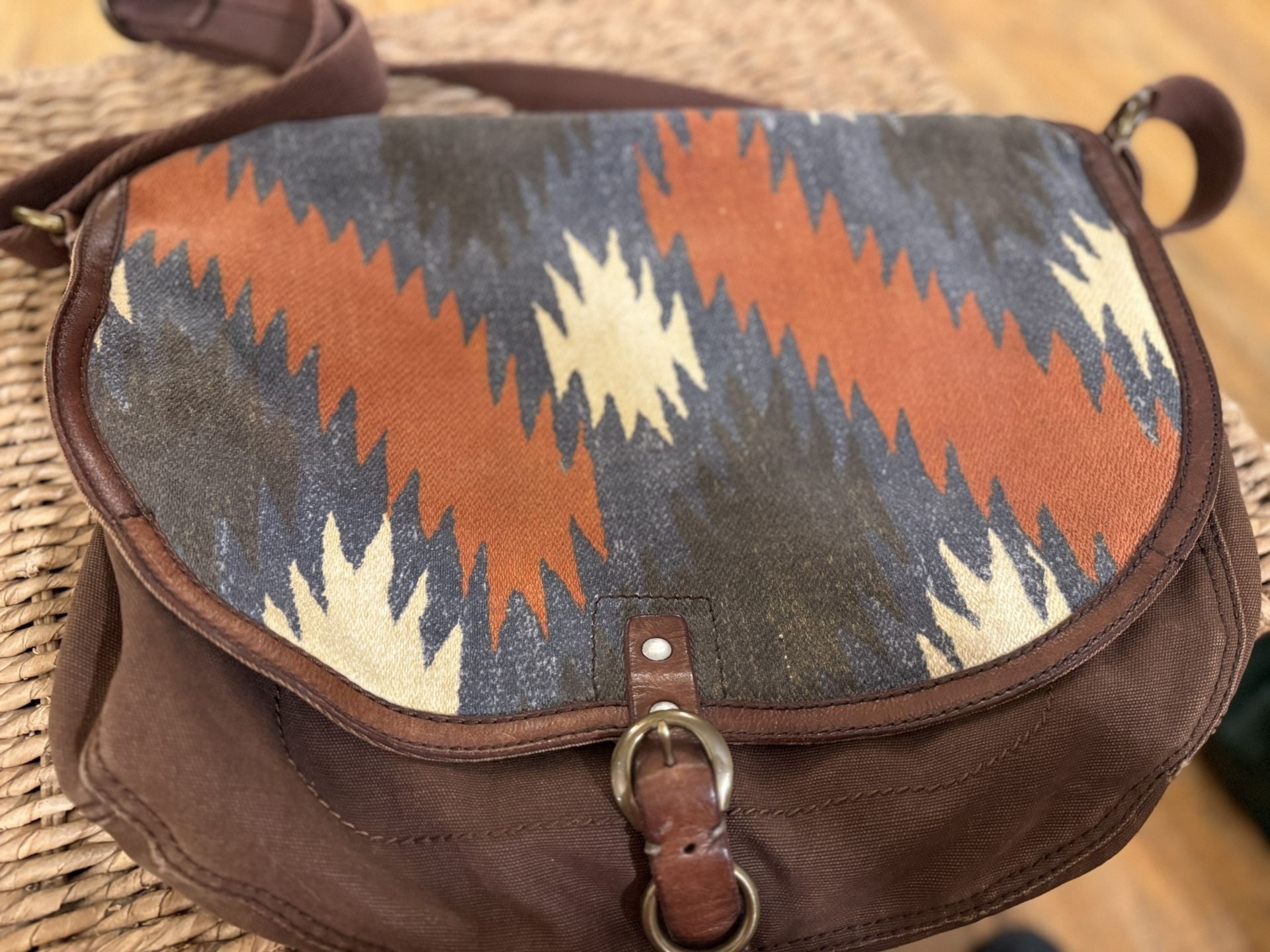 Lucky Messenger Bag 