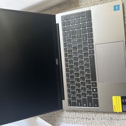 AOC 15.6 Laptop 512 Gb 