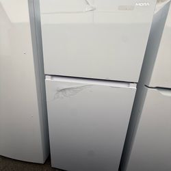 Mora Department Size Refrigerator in White 🌸