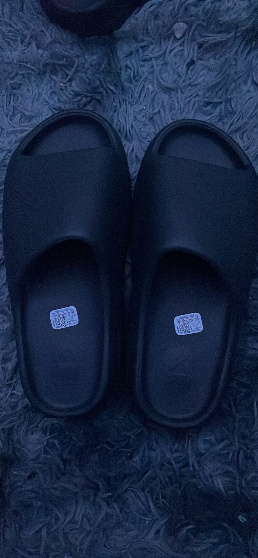 Yeezy Slide Onyx Size 10