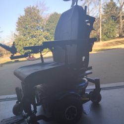 Quantum Q6 Edge 2.0 Power Lift Chair Power Tilt Wheelchair