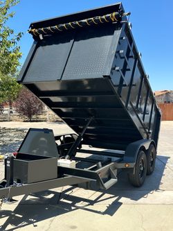 DUMP TRAILER (HD DIOMAND PLATE)