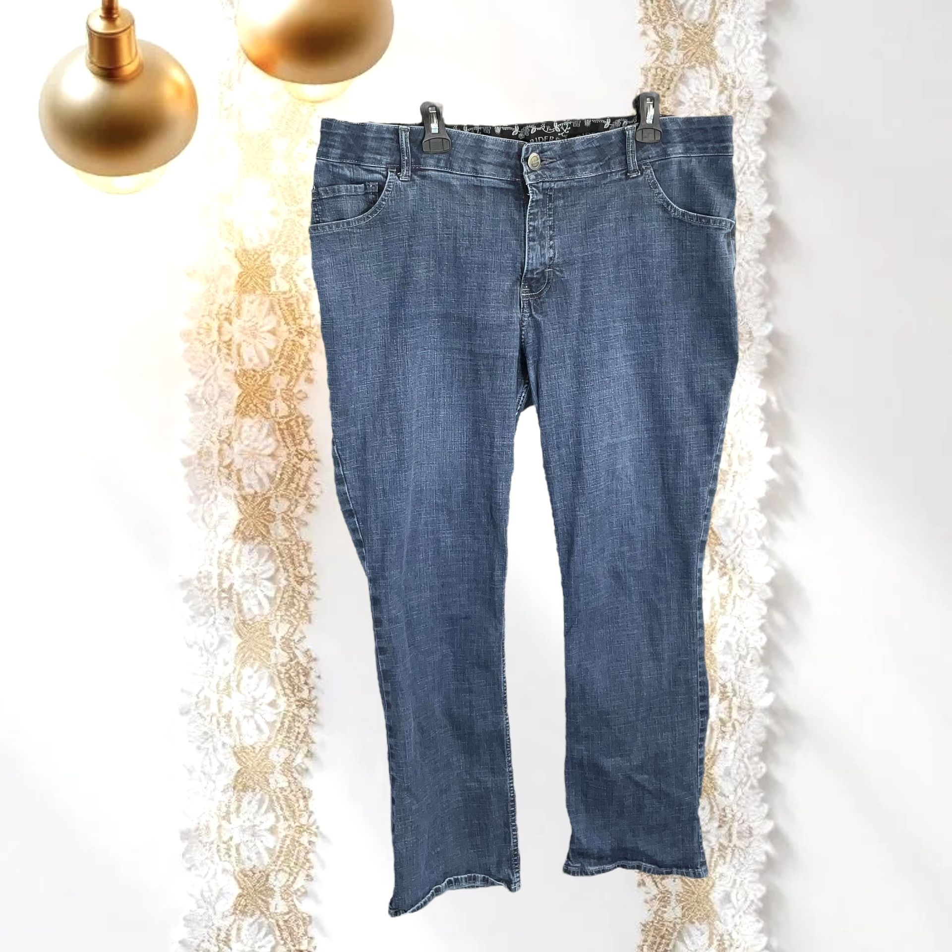 Riders By Lee Midrise Bootcut Blue Jeans Back Pockets Scroll Stitching & Gems Women Sz 18W