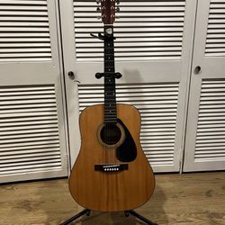 Yamaha Guitar (FD01S)