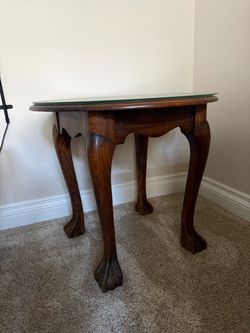 SIDE TABLE - round