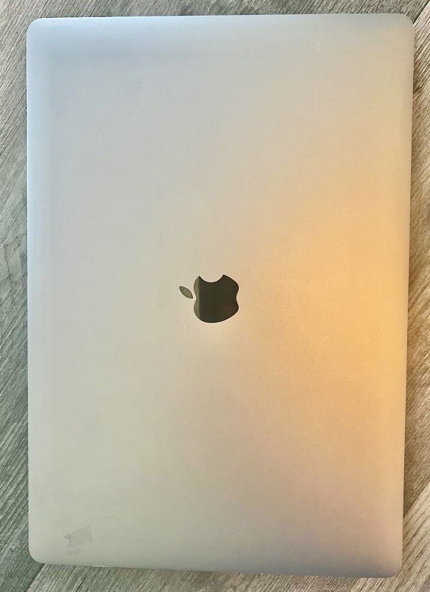 Apple MacBook Pro 16”