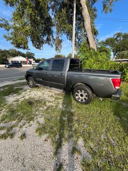 Nissan Titan V8 Crew Cab Pickup Truck