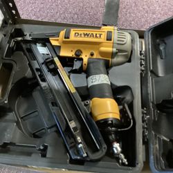 Dewalt Air 15ga Finish Nailer $130
