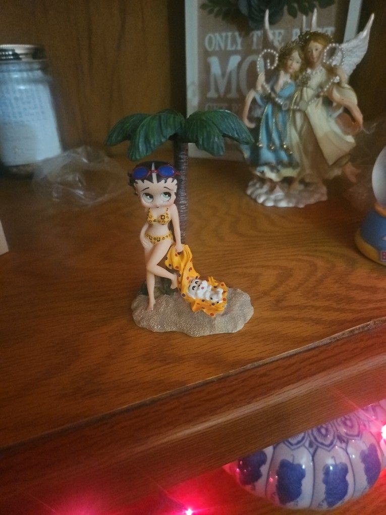 Betty Boop With Palm Tree