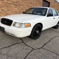 2011 Ford Crown Victoria 
