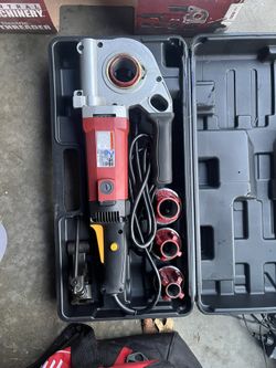 Portable Electric Pipe Threader – Central Machinery – With Dies