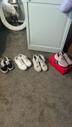 Women’s shoes 8.5