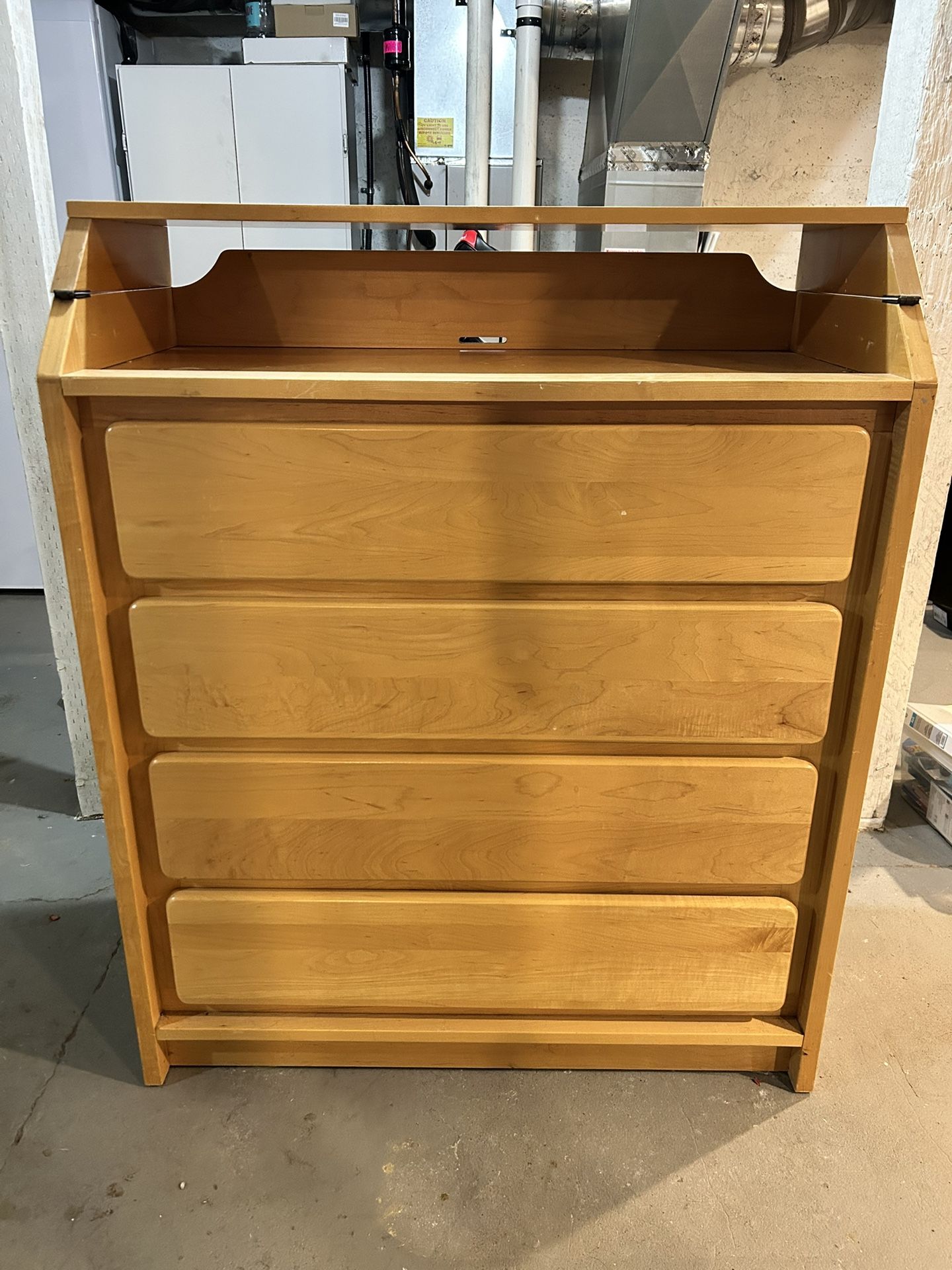 ChildCraft Dresser with Flip Top Changing Table