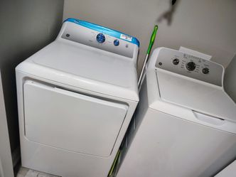 GE Washer and Dryer Set