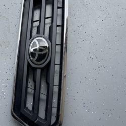 Toyota Tacoma OEM Grille.