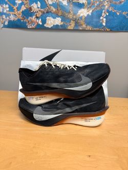 Nike ZOOMX VaporFly Next % 4 Almost Brand New
