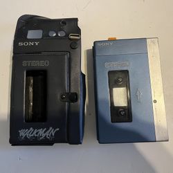 Rare Vintage SONY Walkman TPS-L2 with original case / For Parts or Not Working