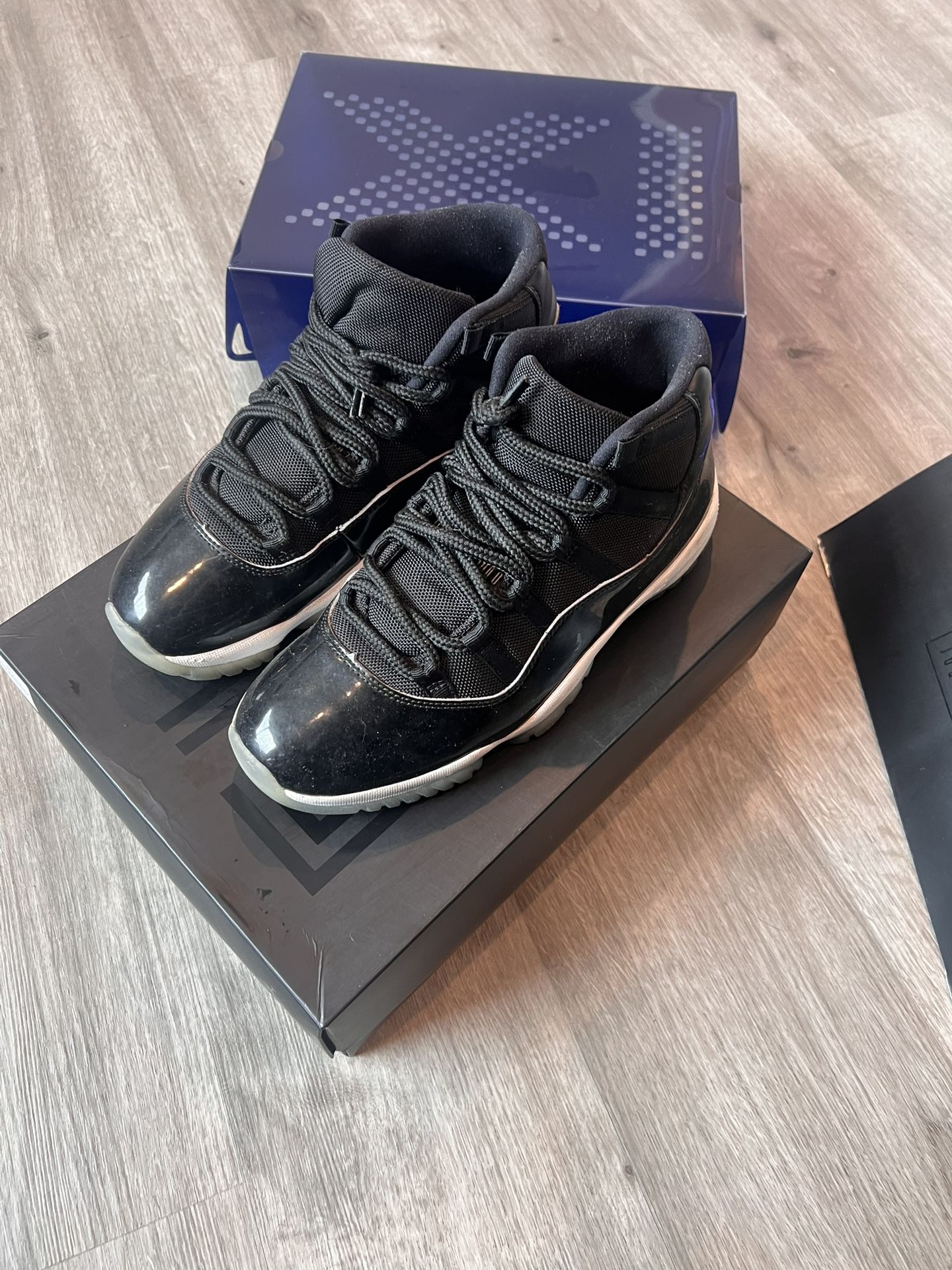 Jordan 11 Space Jams