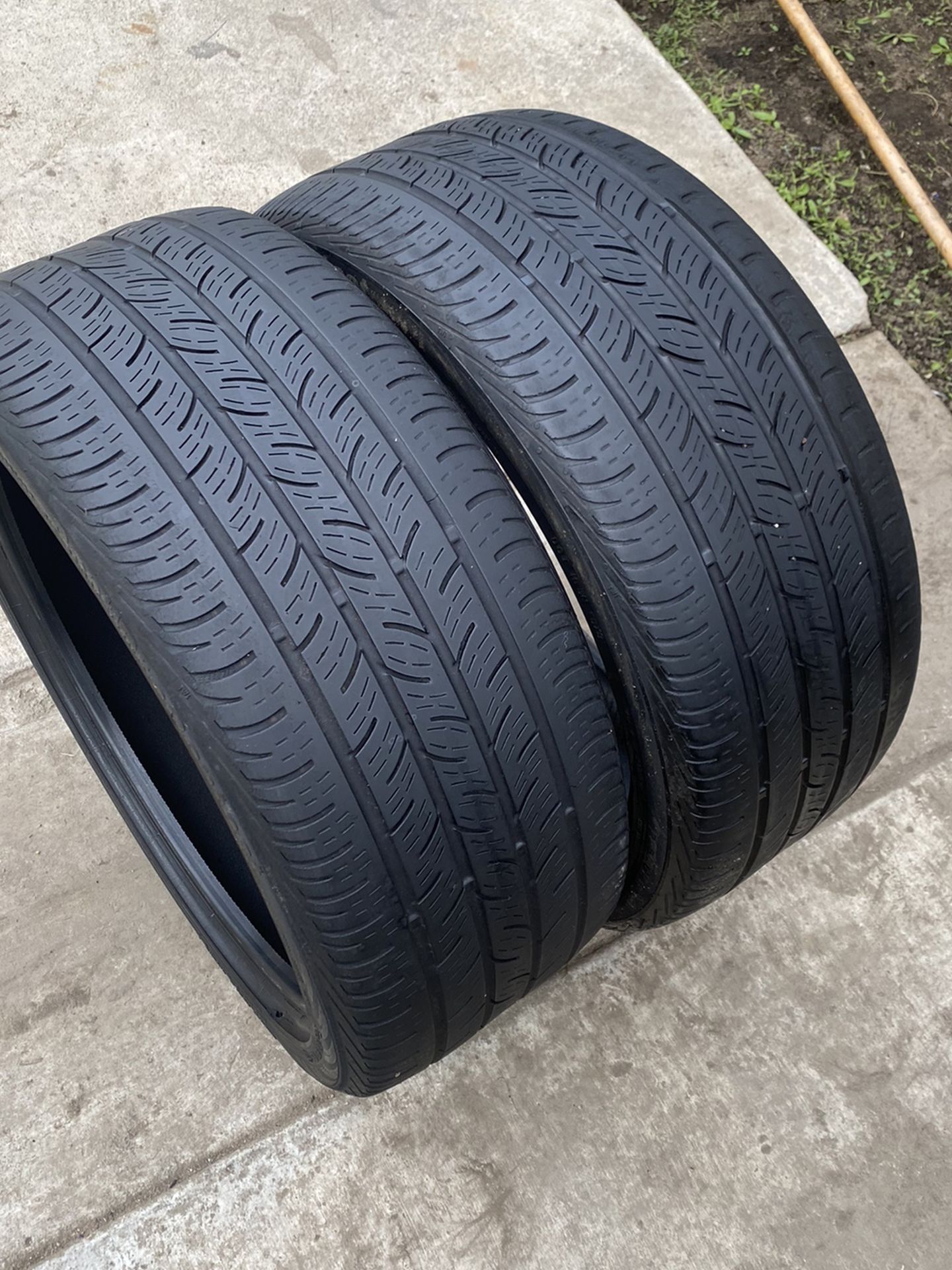 2 tires 225/40/18 continental