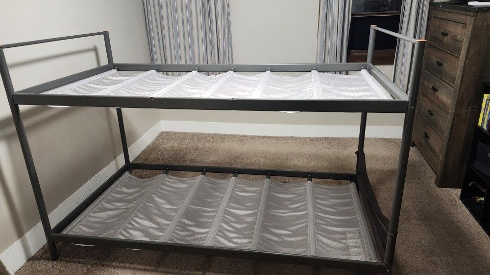 Twin Bunk Bed