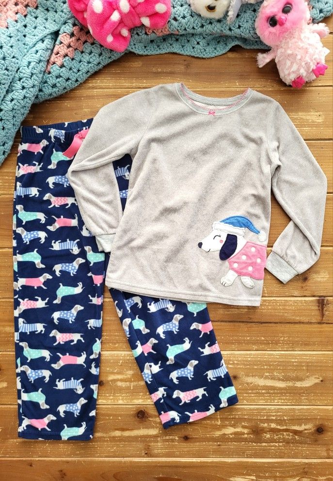 SIZE 7 GIRLS 2-PIECE SET DASCHUND PRINT FLEECE PAJAMAS