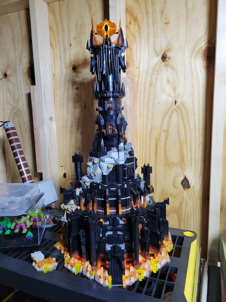 Lego 10333 The Lord Of The Ring Barad Dur