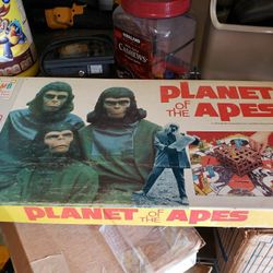 Planet of the apes board game. Never Punched