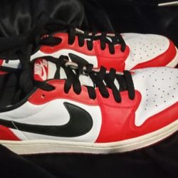  Nike Air Jordan 1 Retro Low OG Chicago
