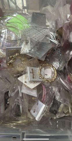 Jewelry 💕Earrings & More