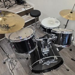 Junior Size Drum Set