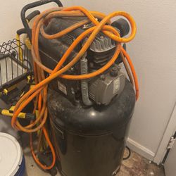 125psi 21 Gallon Compressor