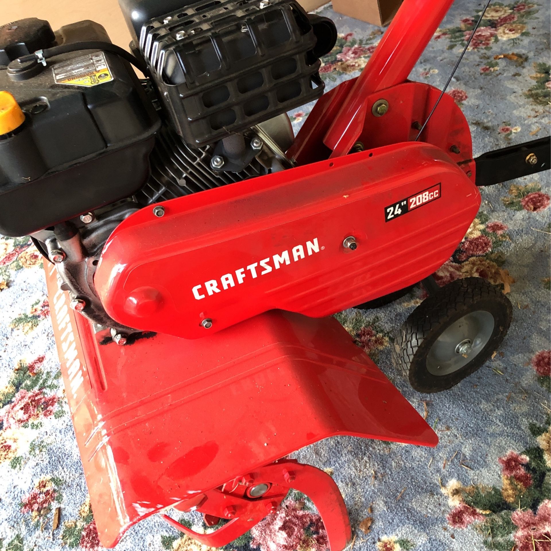 CRAFTSMAN 24” 208 cc/ Garden Tiller for Sale in WA OfferUp