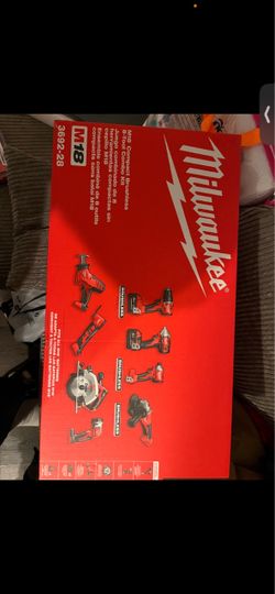 Milwaukee tool set