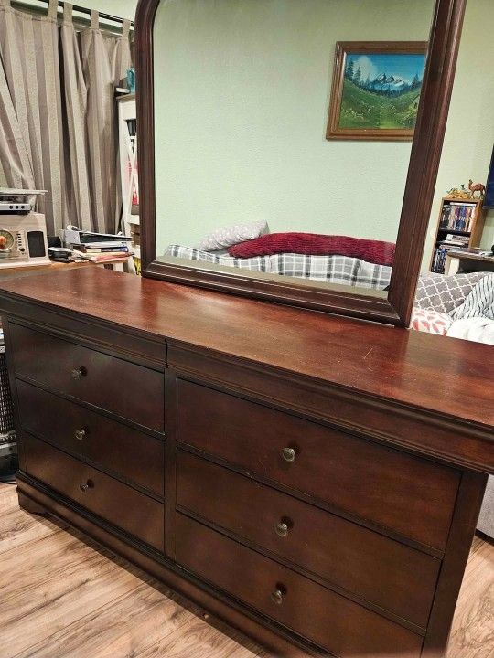 Large Vanity/Dresser with Mirror