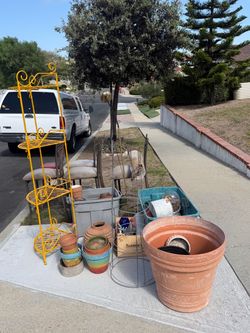 Outdoor Furniture/ Gardening / Pots/ Lawn Mower/ Kids Toys