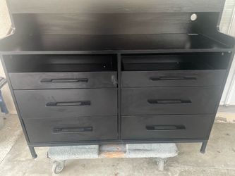 Dresser