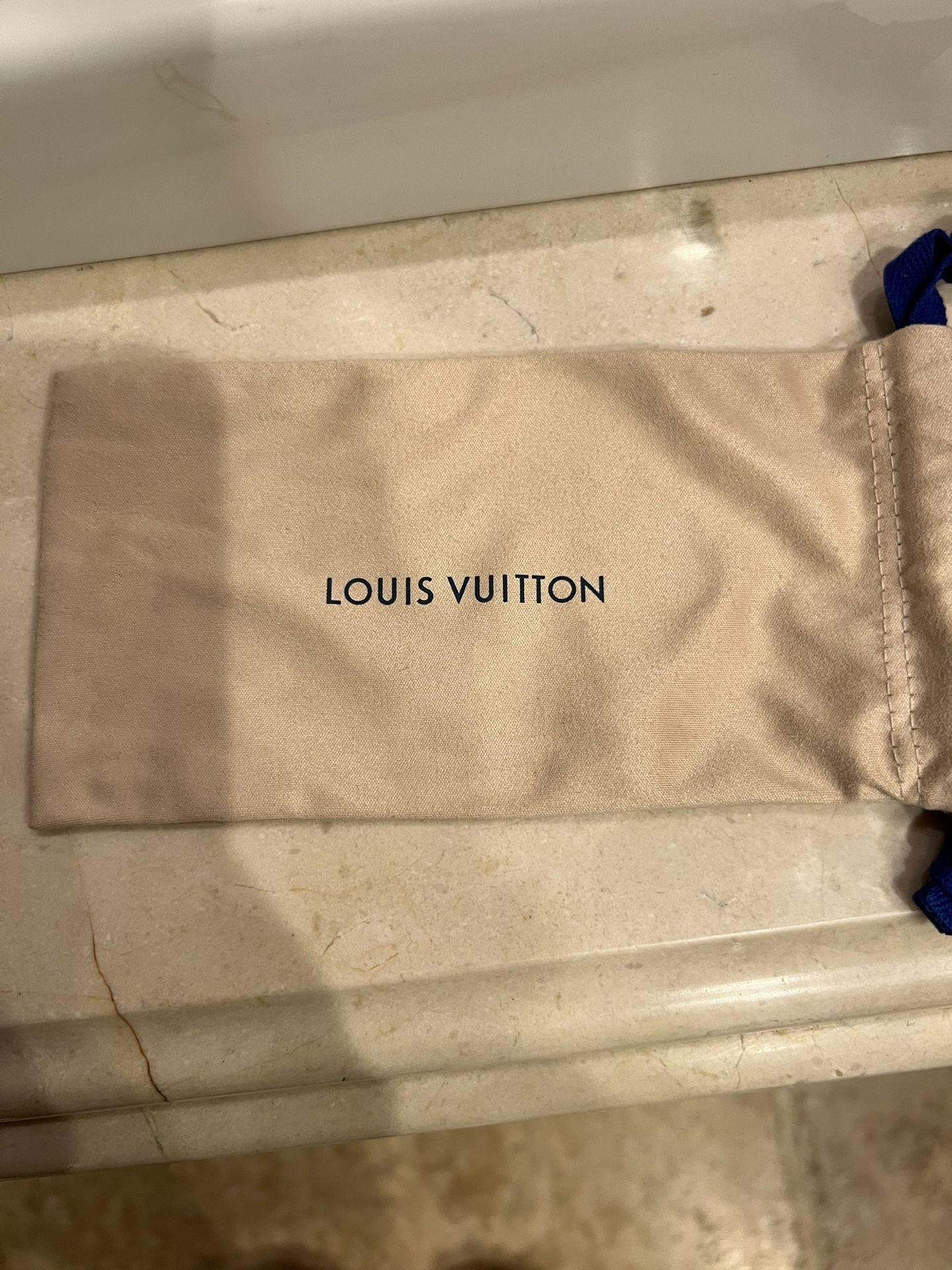 Louis Vuitton Sunglases. Dust Bag